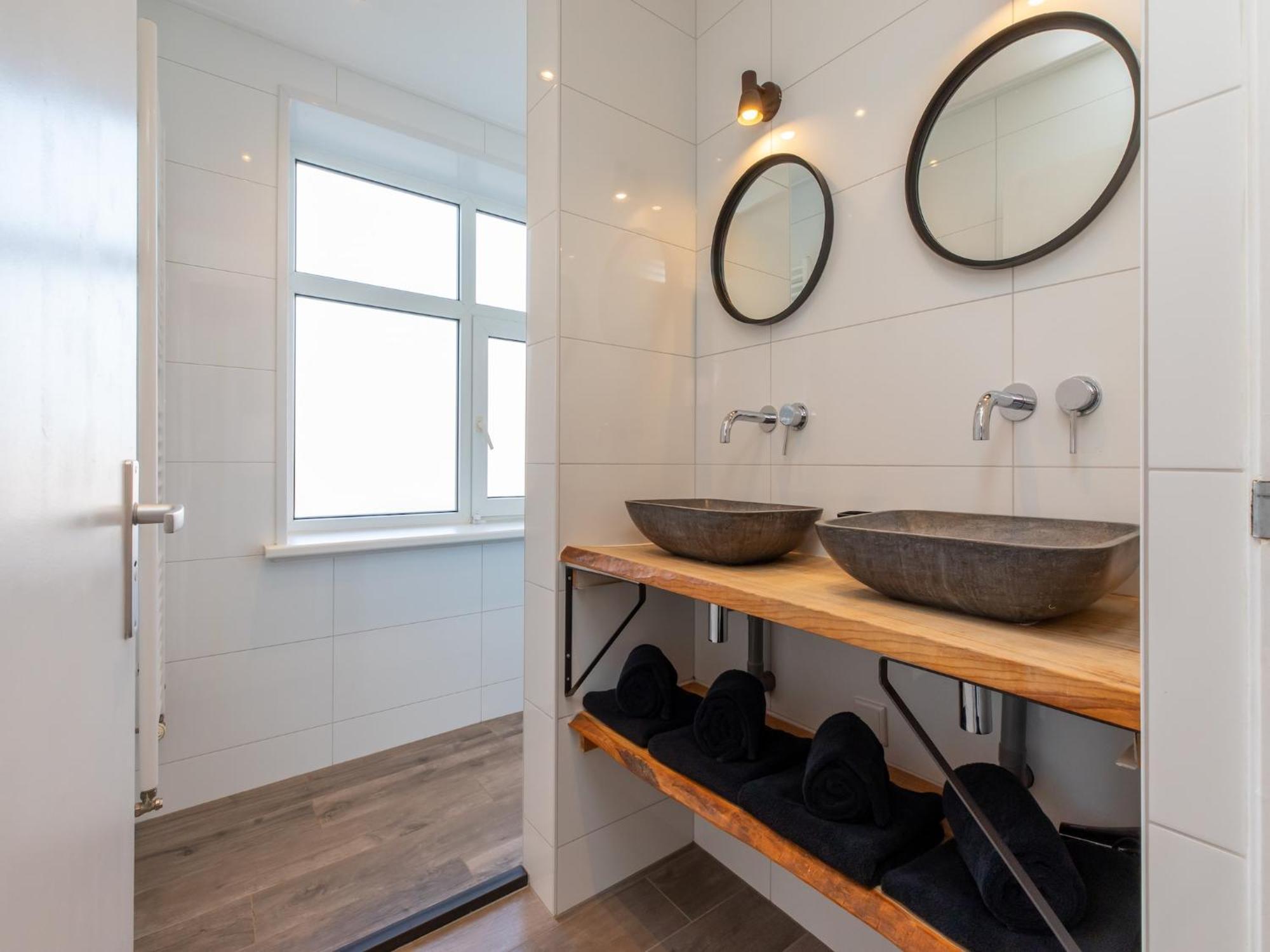 Lovely Modern 4 Person Apartment In The Heart Of Koudekerke Eksteriør bilde