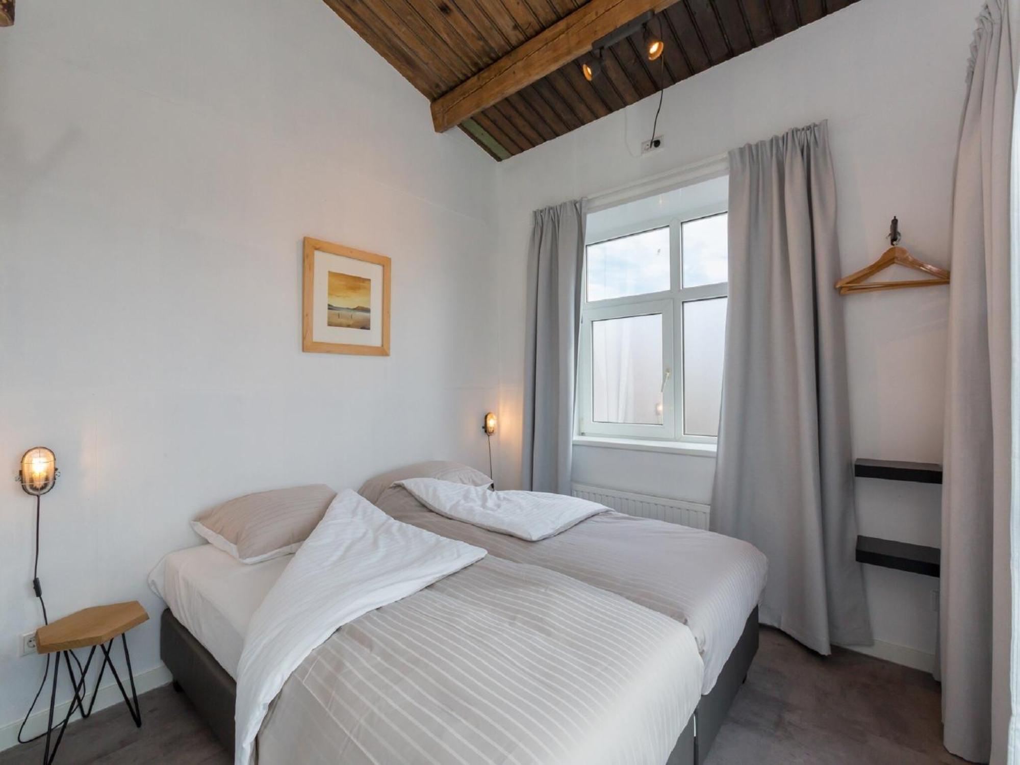 Lovely Modern 4 Person Apartment In The Heart Of Koudekerke Eksteriør bilde